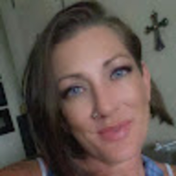 Meet your Posher, Candice - Picture 1 of 1